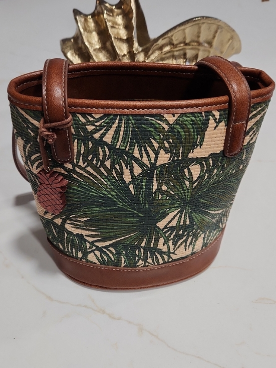Liz Claiborne Handbags - Liz Claiborne Green Palm Print Straw Shoulder Bag with Brown Trim
